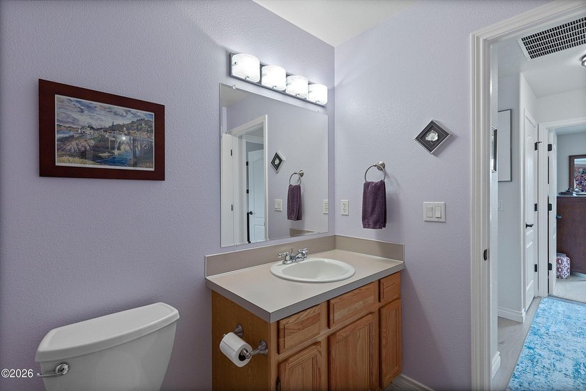 Beautiful 3 bed / 2 bath 1,728 sf single level home just blocks - photo 22