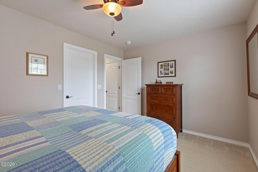 Beautiful 3 bed / 2 bath 1,728 sf single level home just blocks - photo 24