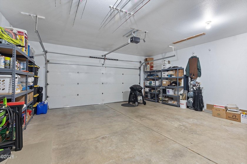 Beautiful 3 bed / 2 bath 1,728 sf single level home just blocks - photo 25