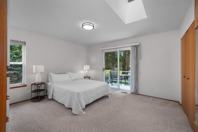 Golf Course Home with 3 car Garage Corner Lot - photo 16