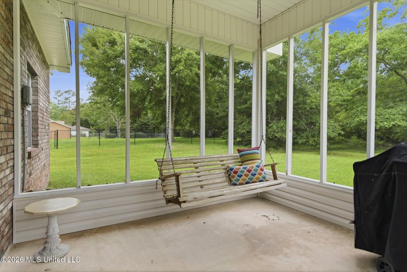 Welcome home to this charming 3-bedroom, 2-bath residence in the - photo 23