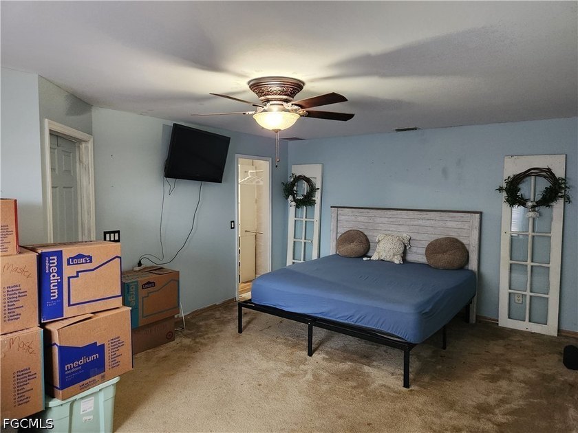 Lots of room in this home on a quiet street in NW Cape Coral - photo 10