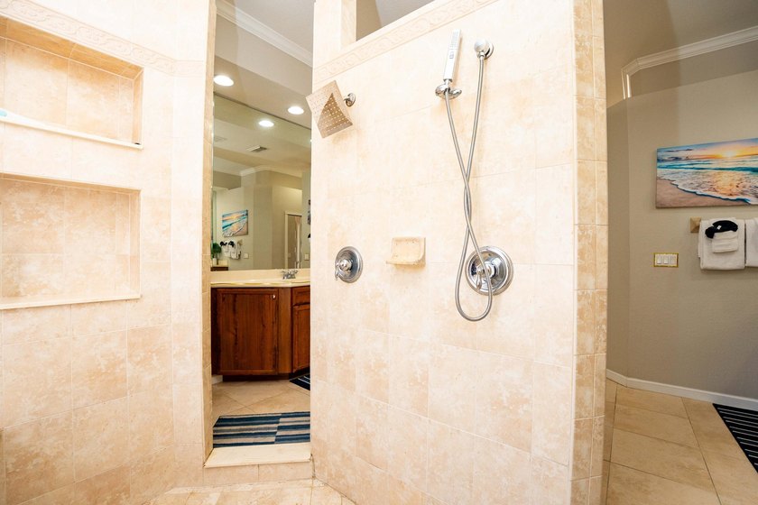Step into this meticulously maintained 2006 CBS built home - photo 21