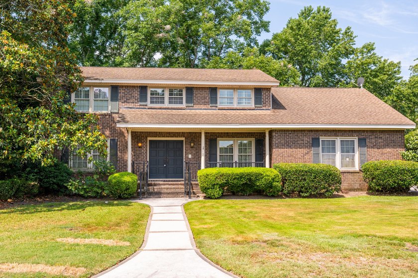 Shadowmoss | 3 BR | 2.5 BA | 2,330 Sq Ft | 0.26-Acre Charming - photo 2