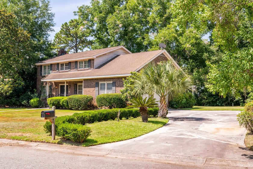 Shadowmoss | 3 BR | 2.5 BA | 2,330 Sq Ft | 0.26-Acre Charming - photo 4
