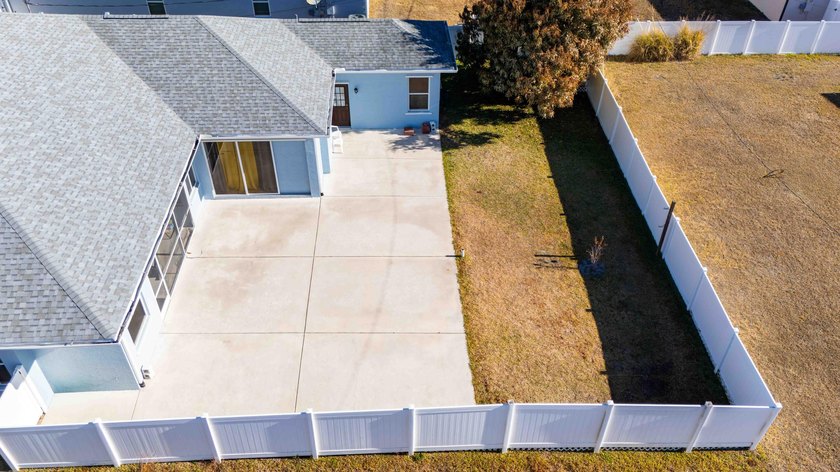 Step into this meticulously maintained 2006 CBS built home - photo 34
