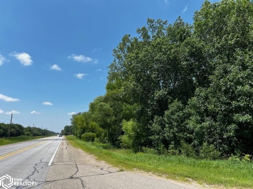 5.72 Acres within the city limits of Clear Lake. Located on - photo 4