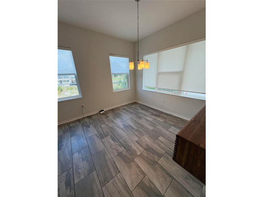 Virtually Staged. Welcome to this beautifully designed townhouse - photo 8