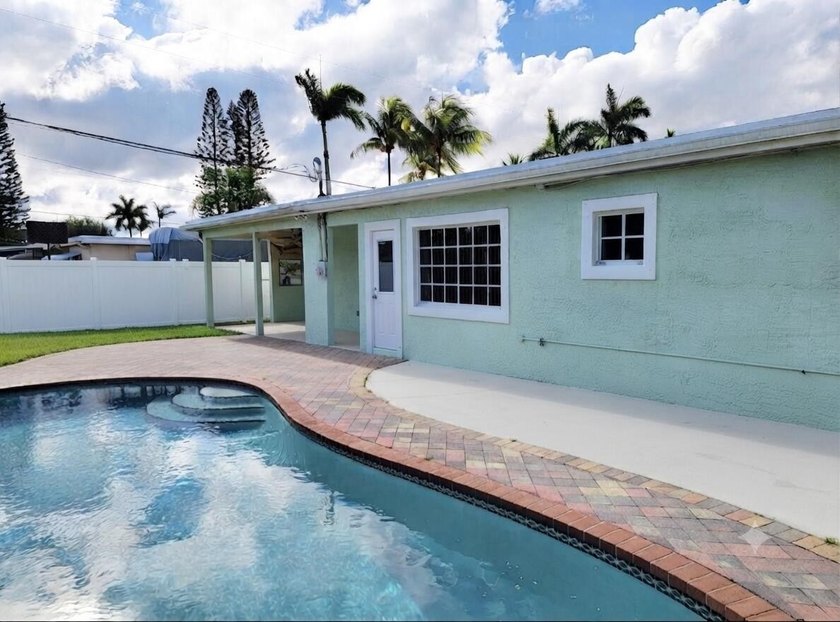 Discover the perfect blend of comfort, space, and convenience in - photo 20