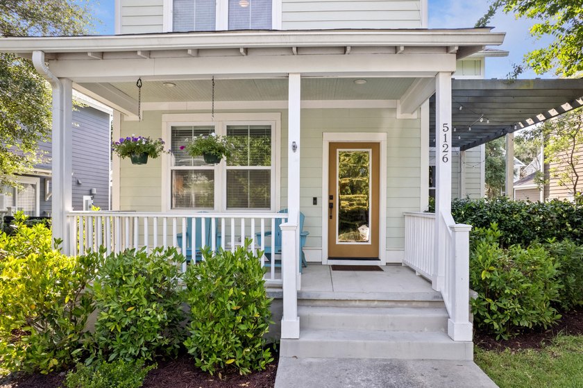 Welcome home to 5126 Celtic Drive, a well-maintained 3 bedroom - photo 2