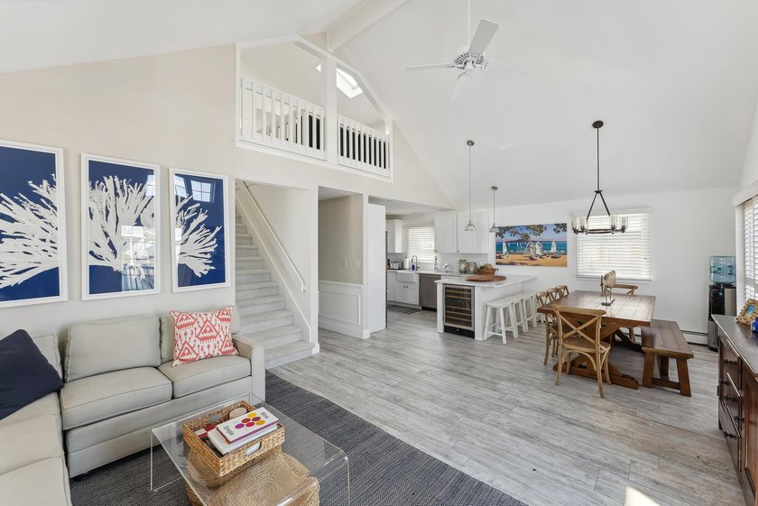 Charming two-story single-family home featuring 5 bedrooms and 3 - photo 11