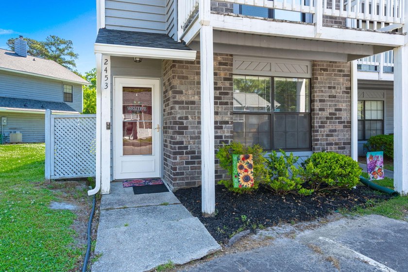 Welcome to 2453 Sorrel Avenue in North Charleston--a charming - photo 3