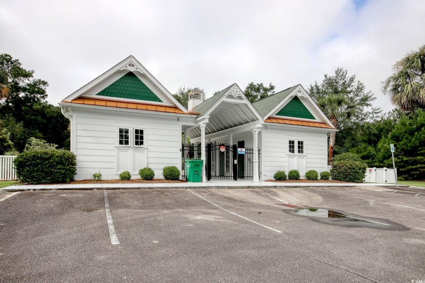 Create your coastal retreat in the charming waterfront community - photo 4