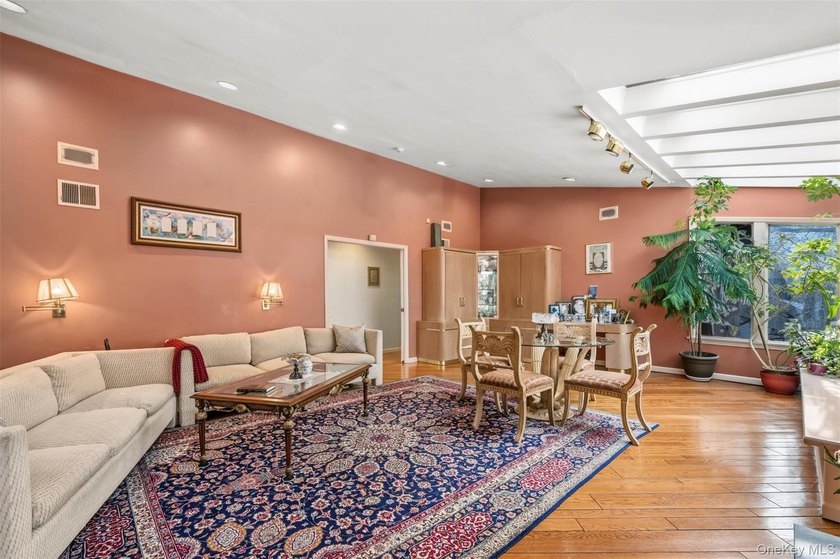 Spacious 3-bedroom, 2.5-bath ranch located in the Village of - photo 24