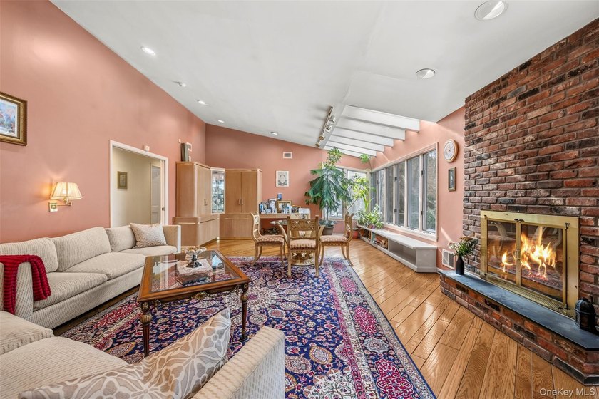 Spacious 3-bedroom, 2.5-bath ranch located in the Village of - photo 25