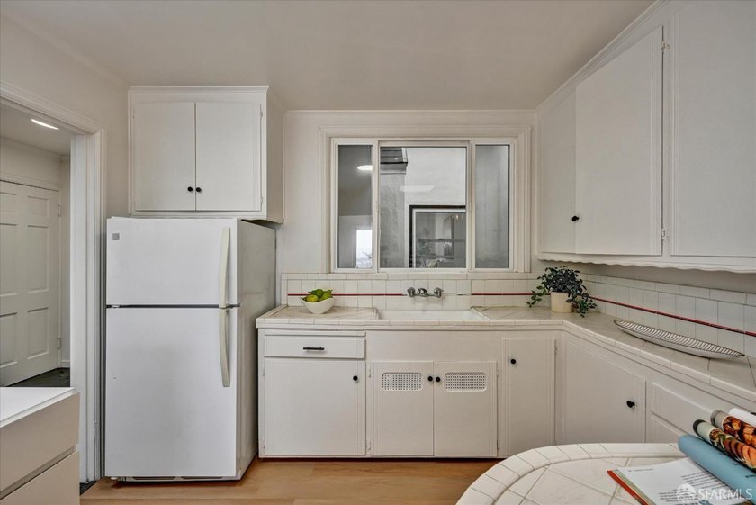 Central Sunset reversed floor plan home ideally situated on one - photo 27