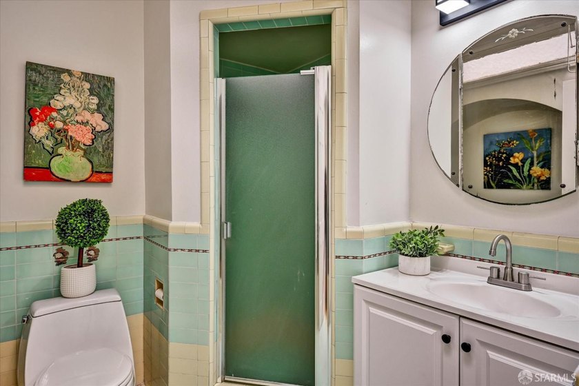 Central Sunset reversed floor plan home ideally situated on one - photo 35