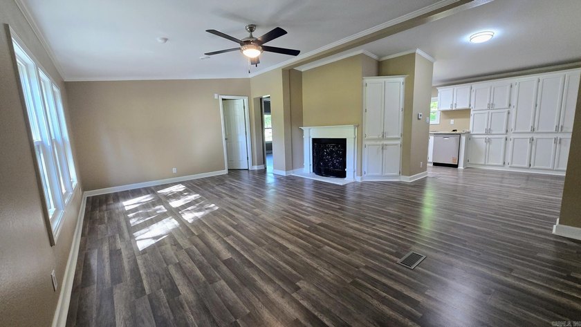 THIS IS BASICALLY A BRAND NEW HOME!! New subfloors, new - photo 3
