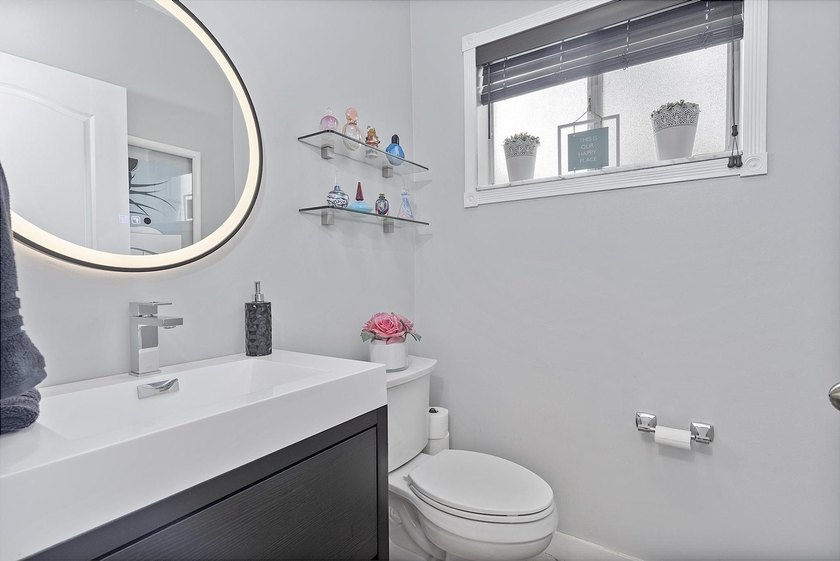 Beautiful 3-bedroom, 2.5-bath townhouse in the highly - photo 11