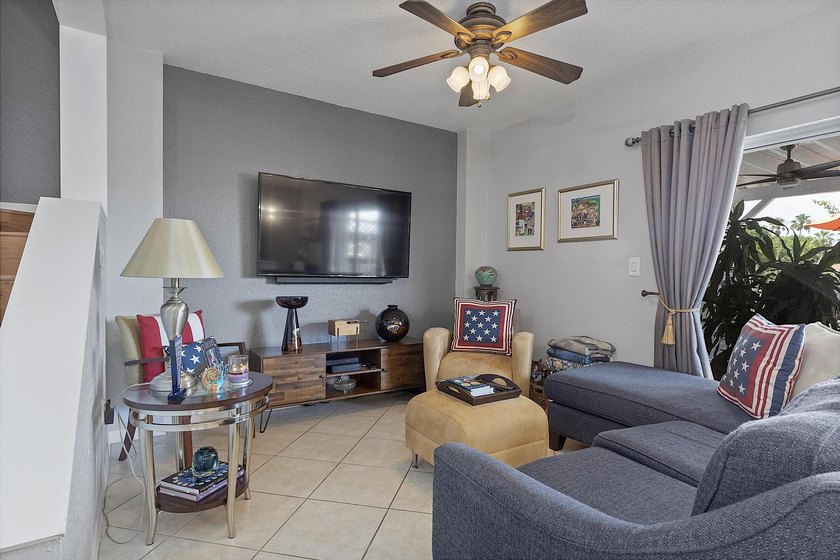 Beautiful 3-bedroom, 2.5-bath townhouse in the highly - photo 12