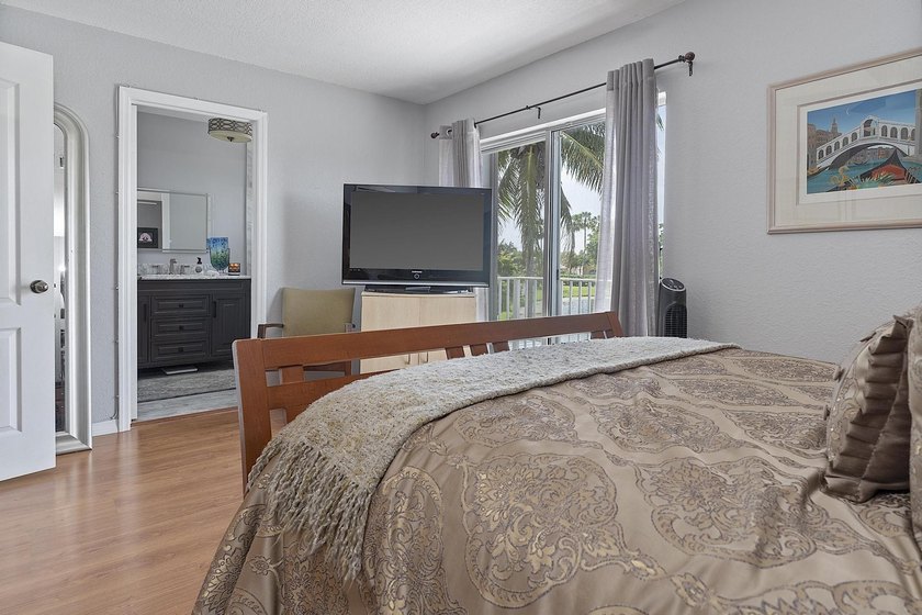 Beautiful 3-bedroom, 2.5-bath townhouse in the highly - photo 30