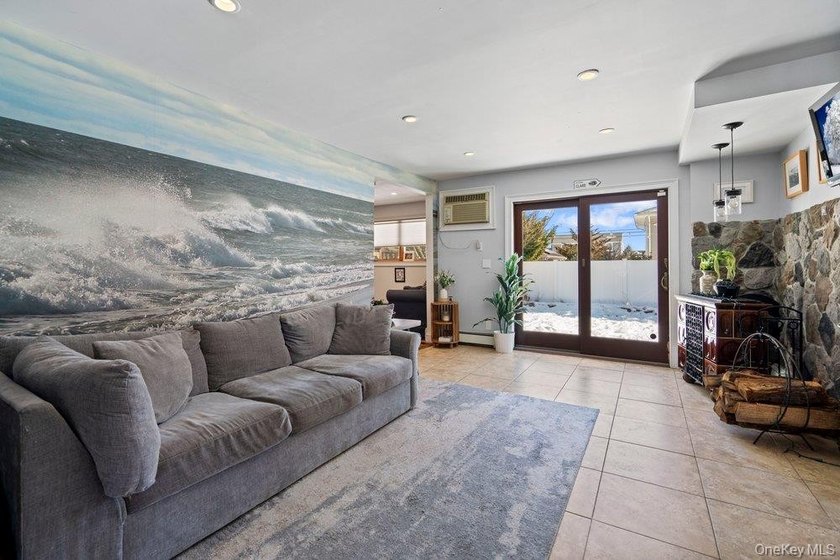 Welcome to 60 Leewater Ave. This sprawling split-level three - photo 11