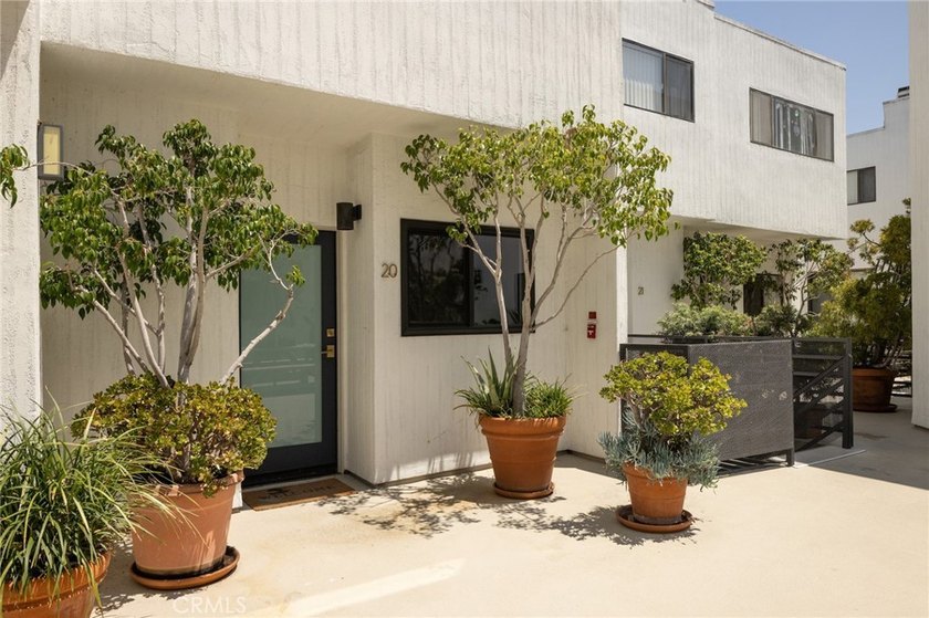 Elegant Townhome on the ICONIC Abbot Kinney Blvd - Venice Beach - photo 16