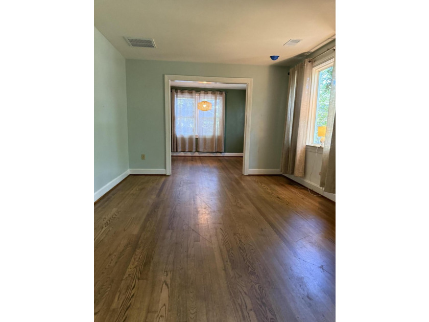 SELLER SAYS SELL!! NEW ROOF, NEW HVAC with NEW DUCTWORK-- heavy - photo 6