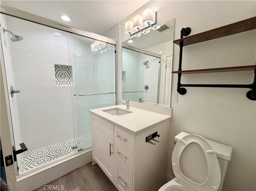 Welcome to Marigold 10, blending modern design with prime South - photo 5