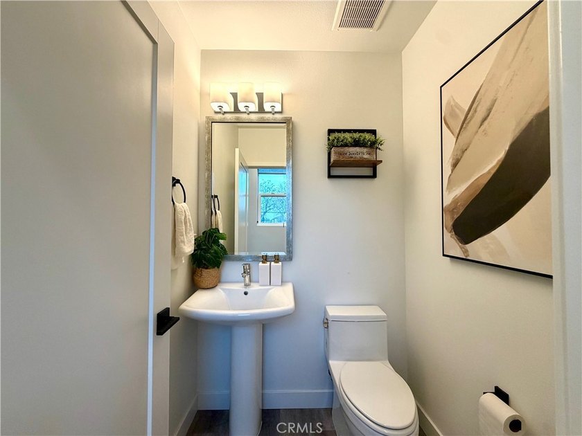Welcome to Marigold 10, blending modern design with prime South - photo 9