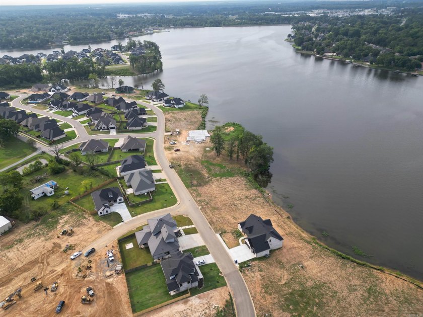 Perfect setting for your custom dream home on this exceptional - photo 2