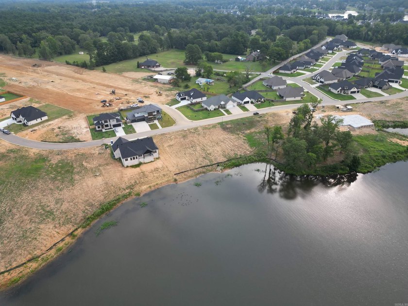 Perfect setting for your custom dream home on this exceptional - photo 6
