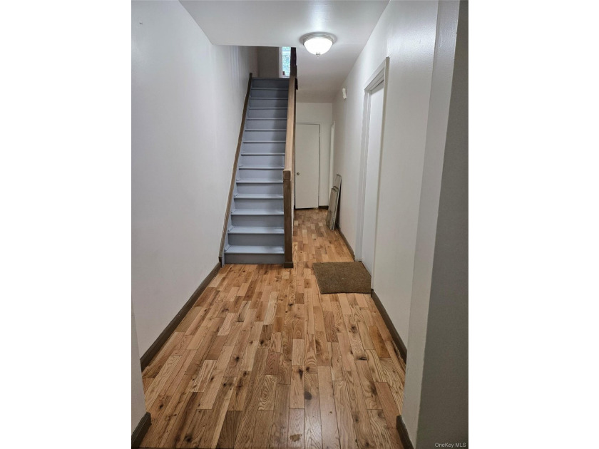 Welcome to this beautifully maintained attached one-family home - photo 5
