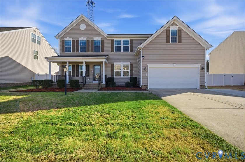 Nearly 3,500 square feet with a backyard built for entertaining - photo 3