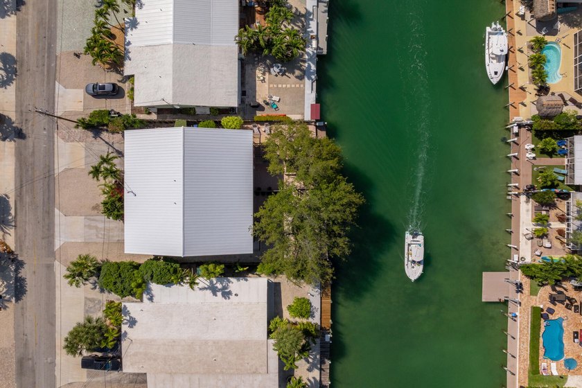 Discover exceptional waterfront living in the heart of Key - photo 5