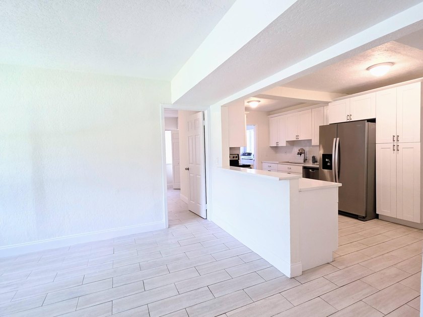 Welcome to this charming 3/2 detached residence in the Progresso - photo 16