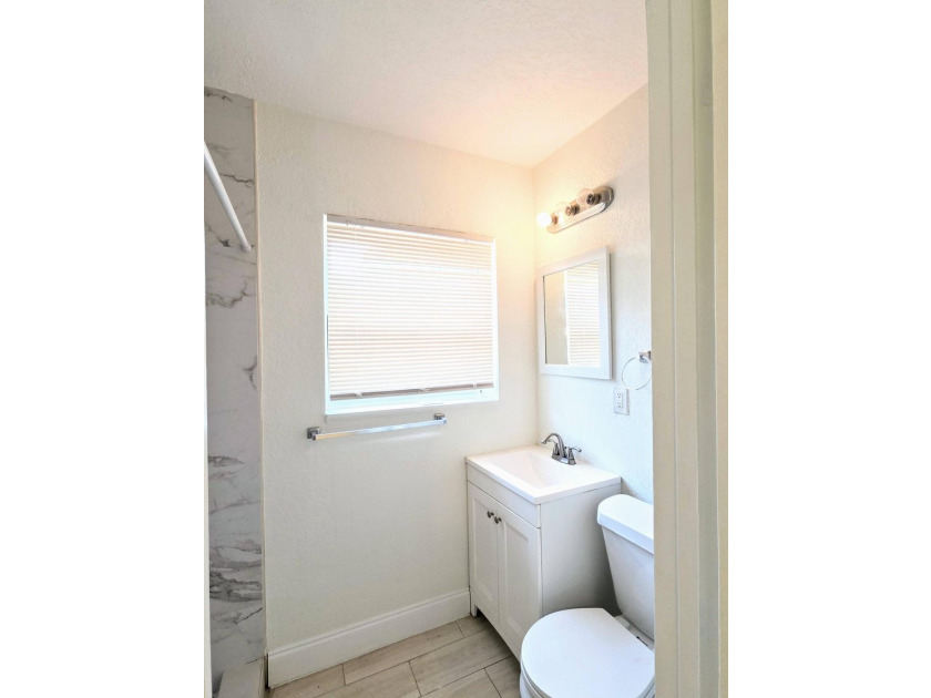 Welcome to this charming 3/2 detached residence in the Progresso - photo 19