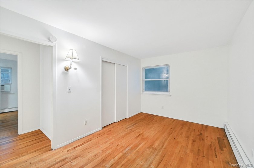 Beautifully designed ranch set on a quiet street in desirable - photo 21