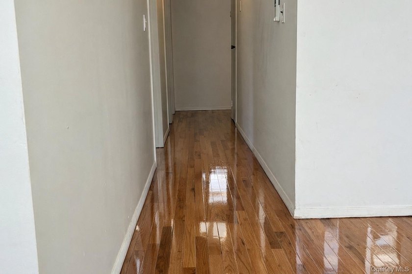 Beautifully designed ranch set on a quiet street in desirable - photo 23