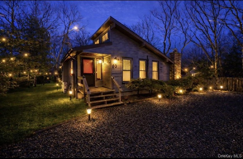 Beautifully designed ranch set on a quiet street in desirable - photo 28