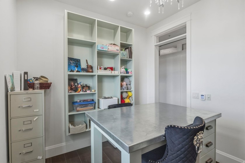 An exquisite custom estate where luxury, function, and serenity - photo 21