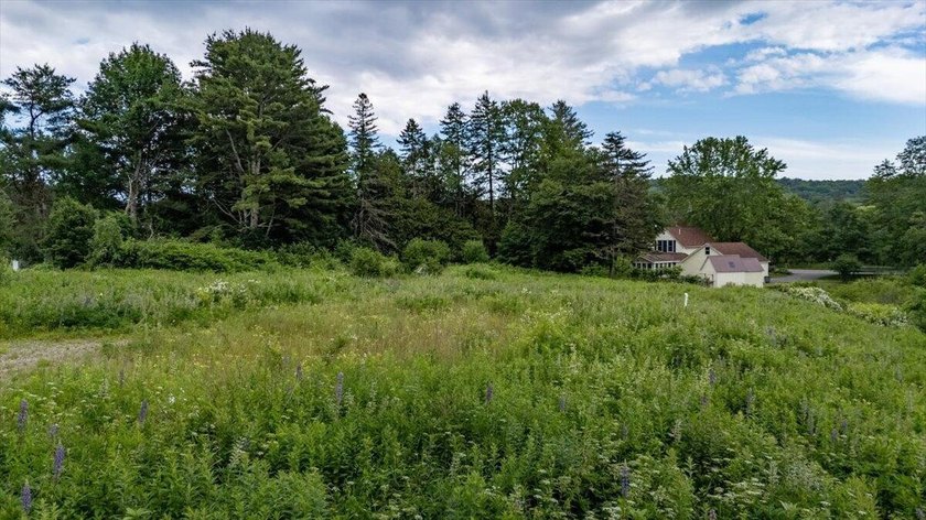 1.79A+- acres in desirable Rockport, ME with private ROW access - photo 31