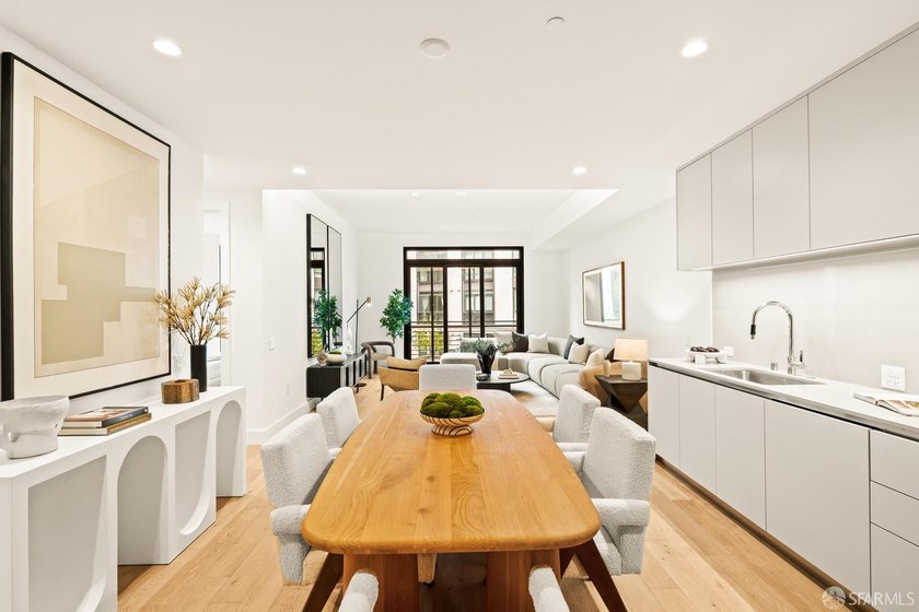 The Residences at Yerba Buena Island offer a rare opportunity to - photo 4