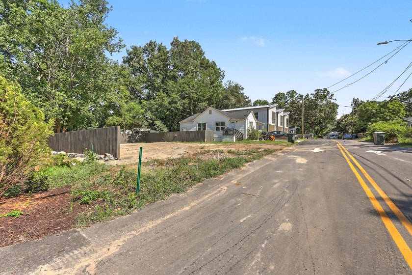 Excellent location! Schools nearby.Clean Lot ready for the Buyer - photo 5