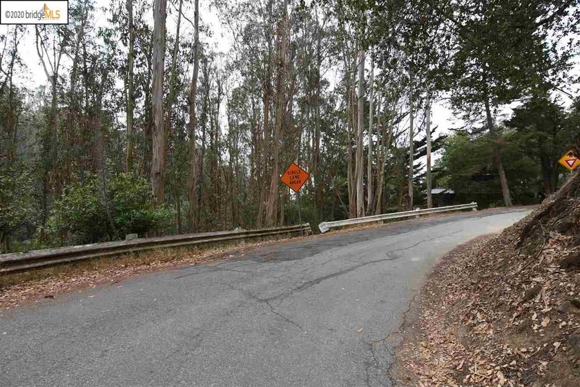 PRICE REDUCED!!! Tremendous opportunity to buy a Lot and build a - photo 5