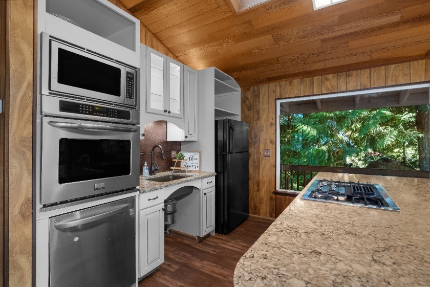 Lake Home on .8 acres, 105 feet of no bank waterfront - photo 18