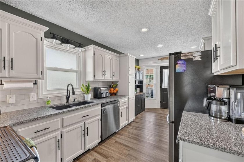 Welcome home to this beautifully updated and impeccably - photo 14