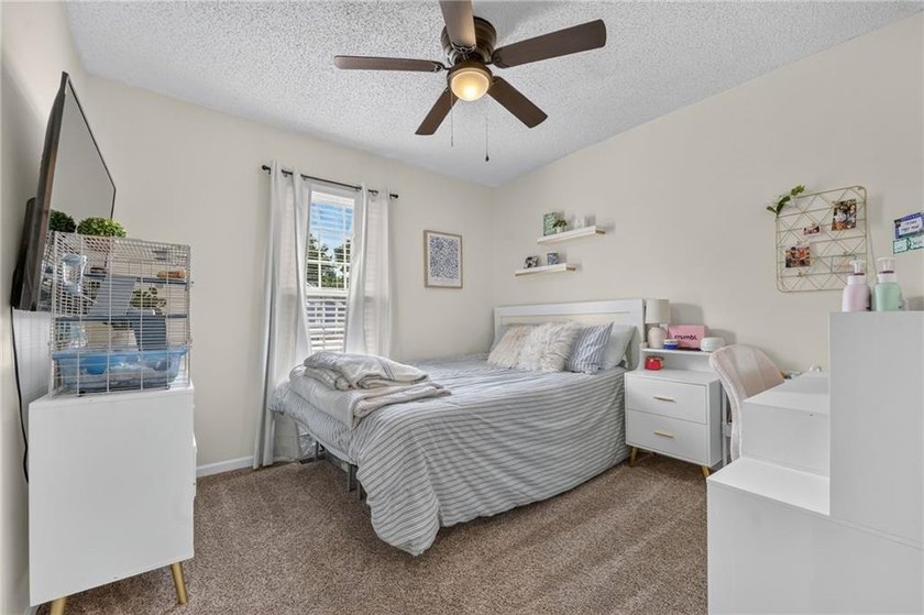 Welcome home to this beautifully updated and impeccably - photo 22