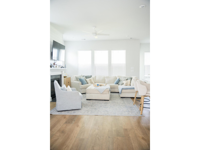 Better than new in Summerville's coveted Carnes Crossroads! This - photo 10