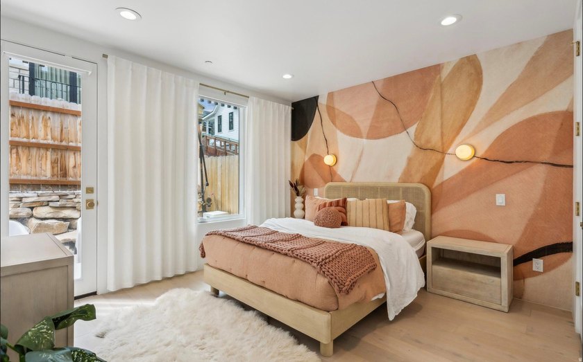 Perfect in Park City. This stunning three-bedroom, 3.5-bath - photo 22